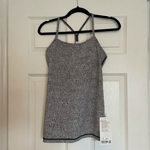 NWT LuLuLemon Power Y Tank - Size 8